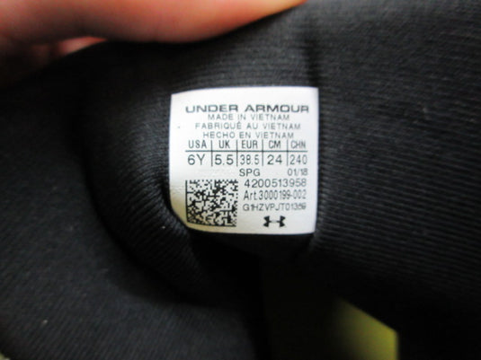 Used Under Armour Kids' Renegade RM Football Cleats - Size Youth 6