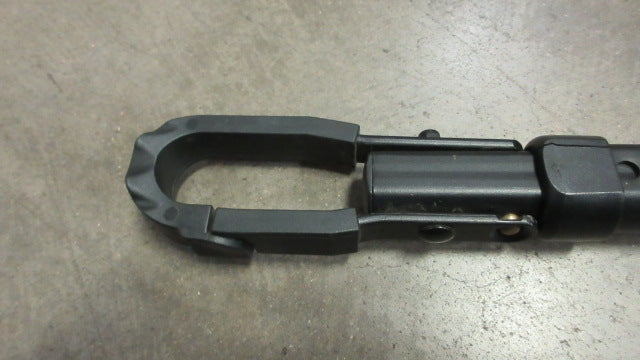 Load image into Gallery viewer, Used Hollywood Racks Bike Adapter - crack
