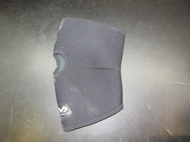 Load image into Gallery viewer, Used McDavid Knee Compression Sleeve
