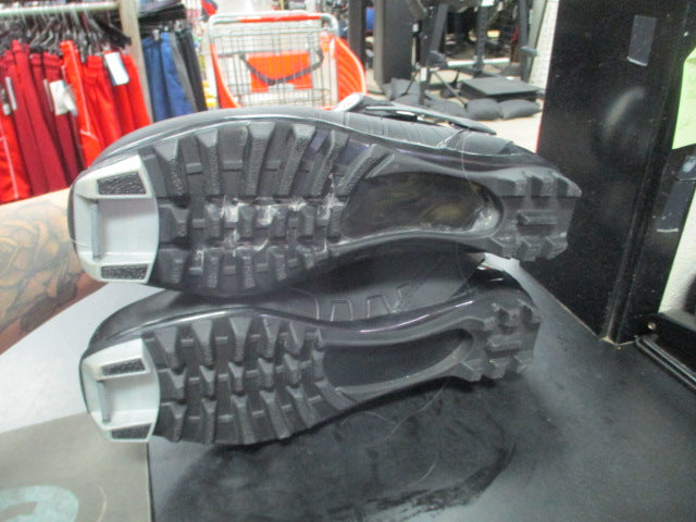 Load image into Gallery viewer, Used Rossignol X5 Size 46 Cross Country Ski Boots
