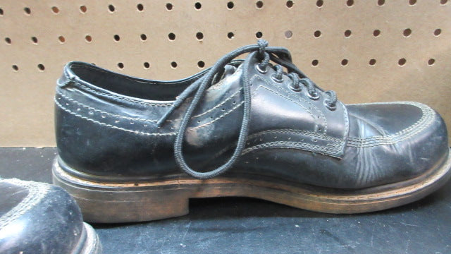 Load image into Gallery viewer, Used All Leather Derby Umpire Shoes
