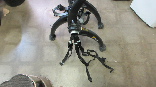 Load image into Gallery viewer, Used Saris Bones 2 Bike Trunk Rack
