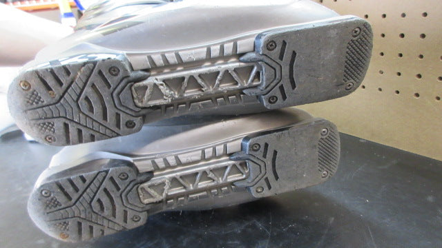 Load image into Gallery viewer, Used Dolomite XS Seven 07 Ski Boots - Size 26-26.5
