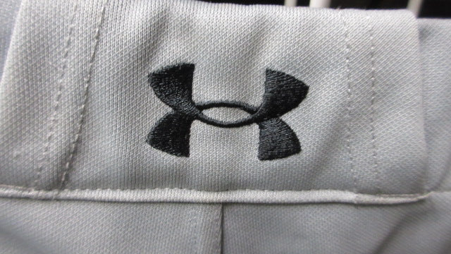 Load image into Gallery viewer, Used Under Armour Open Bottom Pants Youth Size Large - stains &amp; wear
