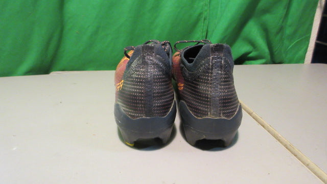 Load image into Gallery viewer, Used Puma Ultra 2.4 FG Matryx Pro - Size 9.5
