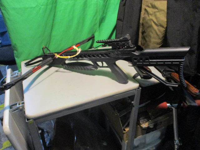 Load image into Gallery viewer, Used 32" Crossbow
