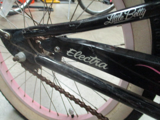 Load image into Gallery viewer, Electra Little Betty 1 Speed 20" Beach Cruiser
