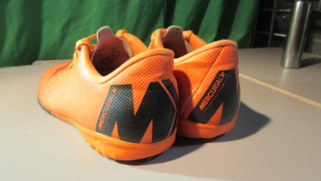 Load image into Gallery viewer, Used Nike MercurialX VaporX 12 Club TF &#39;Total Orange&#39; Indoor Soccer Cleats Y5
