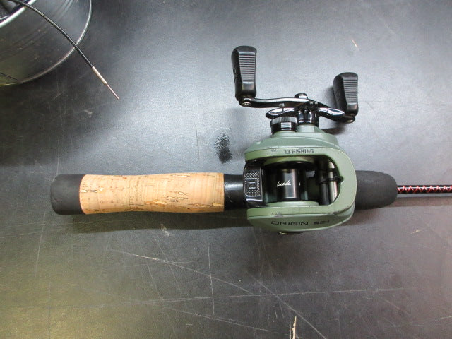Load image into Gallery viewer, Used Ugly Stik Dock Runner Fishing Pole Combo - 36"
