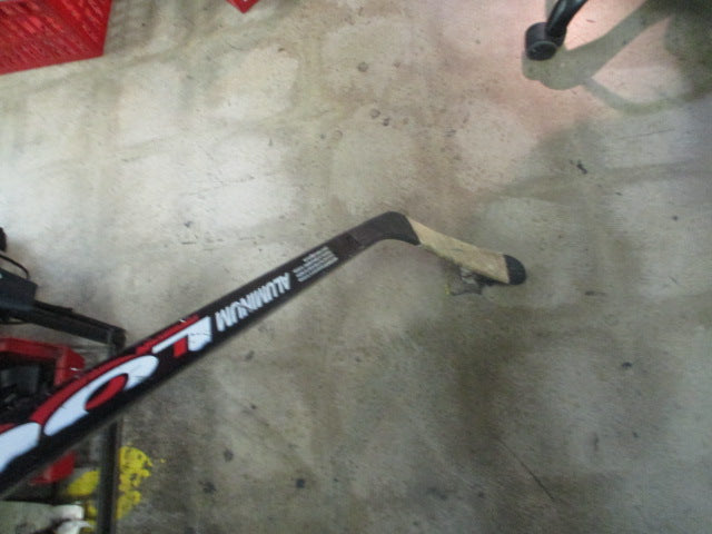 Load image into Gallery viewer, Used Louisville Meltdown Pro RH Hockey Stick
