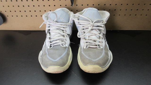 Load image into Gallery viewer, Used Nike Kyrie Infinity TB Wolf Grey - Size 11.5
