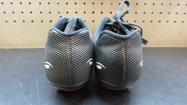 Load image into Gallery viewer, Used Soccer Cleats - Size Youth 7.5
