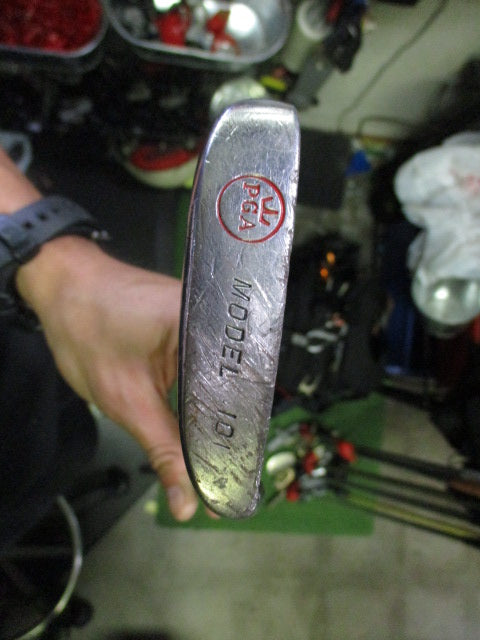 Vintage PGA Model 101 Right Hand Offset Head Putter