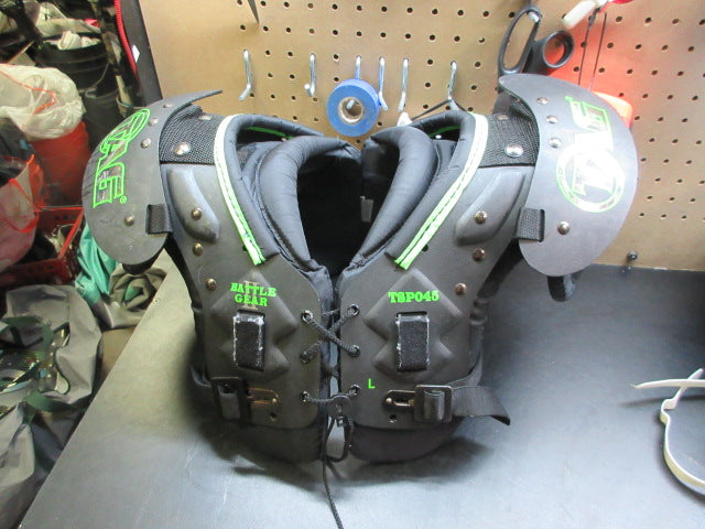 Load image into Gallery viewer, Used TAG Battle Gear II Football Shoulder Pads - Size Large
