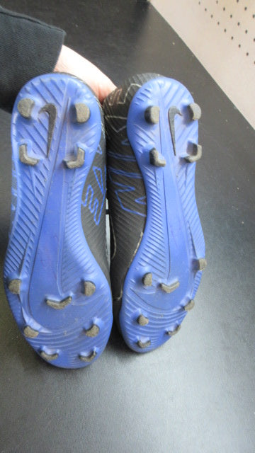 Load image into Gallery viewer, Used Nike Mercurial Superfly Soccer Cleats - Size 6
