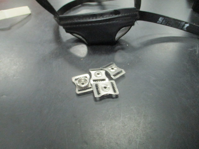 Load image into Gallery viewer, Used Schutt Youth Football Chin Stap
