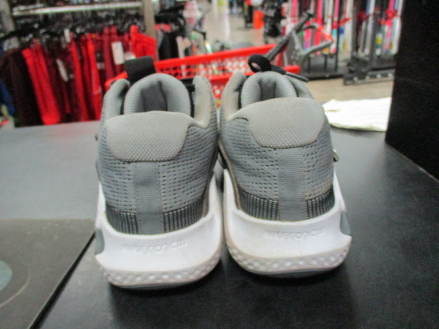 Load image into Gallery viewer, Used Nike NIKE KD Trey 5 X Size 7 Basketball Shoes

