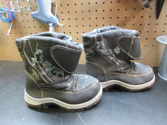 Used Dream Pairs Winter Snow Boots - Size Youth 11