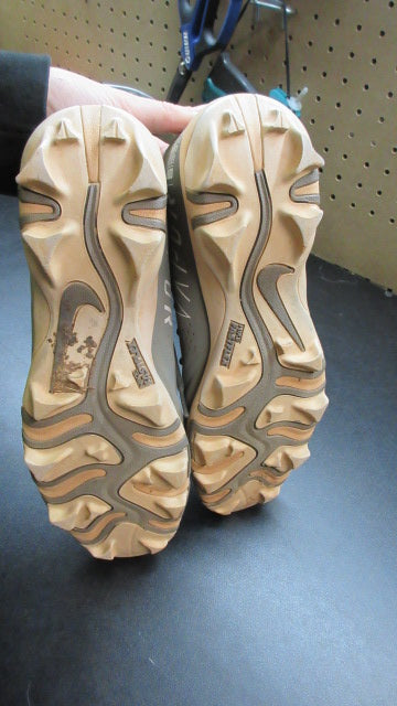 Load image into Gallery viewer, Used Nike Vapor FastFlex Baseball Cleats - Size 8
