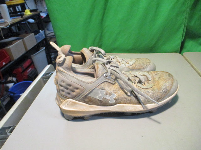 Load image into Gallery viewer, Used Under Armour BH Size 8 Baseball Cleats
