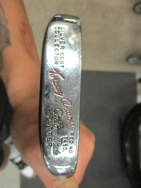 Load image into Gallery viewer, Used Tommy Armour Silver Scot 32&quot; Putter - RH
