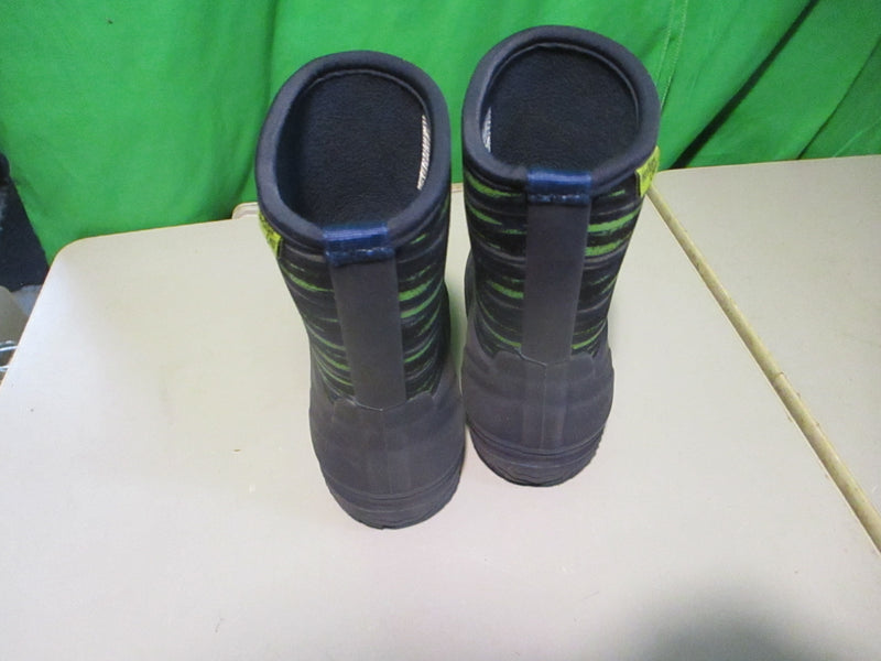 Load image into Gallery viewer, Used Western Chef Kids Size 12 Winter Rain Boots
