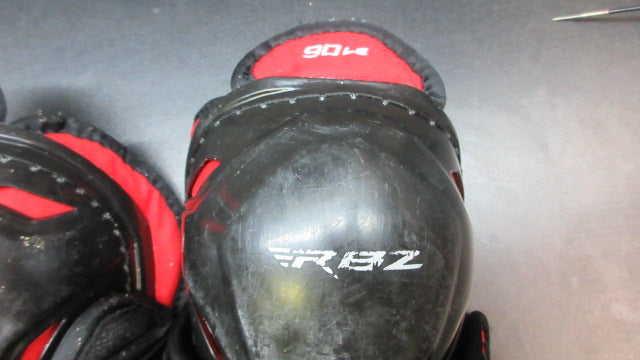 Load image into Gallery viewer, Used CCM RBZ Hockey Shin Pads - Size JR 12"
