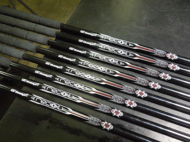 Load image into Gallery viewer, Used PXG 0211 XCOR2 Left Hand 8pc Iron Set 4-9 Iron and G,S Wedge
