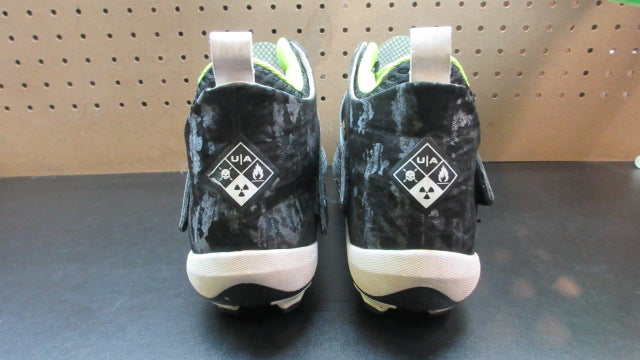 Load image into Gallery viewer, Used Under Armour Football Cleats - Mens Size 11 - Black/Green
