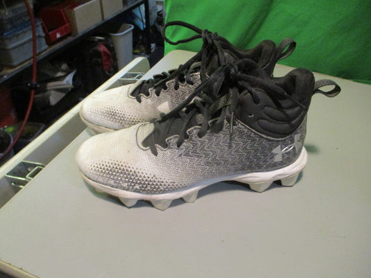 Used Under Armour Spotlight Size Youth 4 Football Cleats