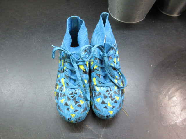 Load image into Gallery viewer, Used DREAM Pairs Soccerl Cleats - Size Youth 12
