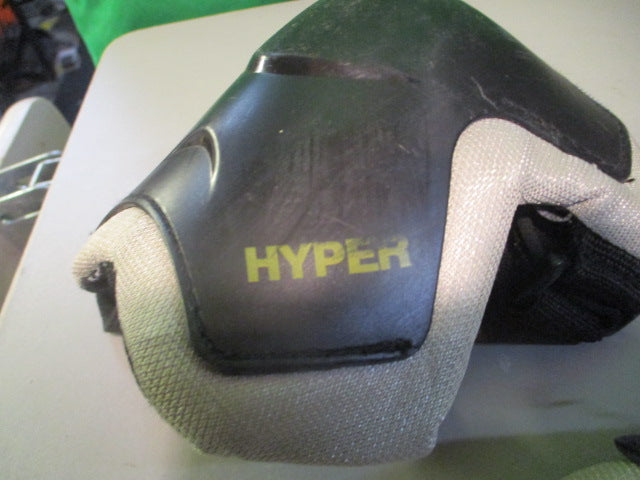 Load image into Gallery viewer, Used Hyper Medium Skating Knee Pads
