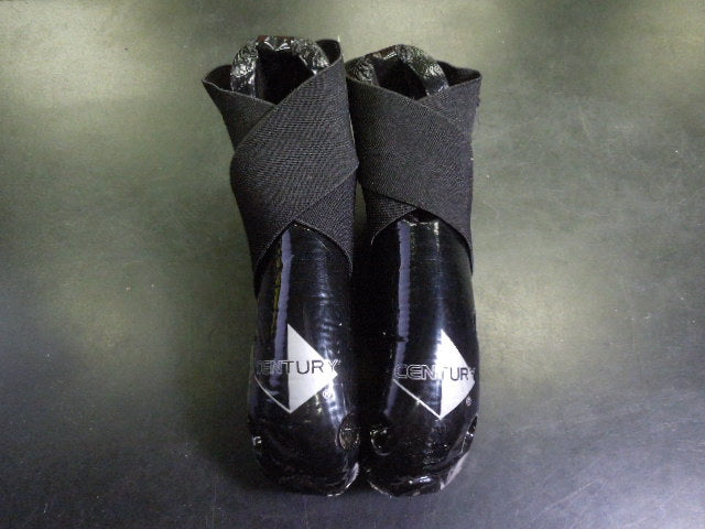 Load image into Gallery viewer, Used Century Foot Pad Sparring Protection Size 1/2
