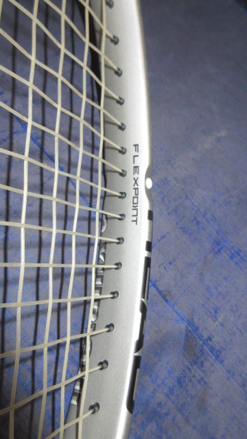 Load image into Gallery viewer, Used Head Metallix 6 27&quot; Tennis Racquet

