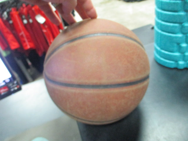 Load image into Gallery viewer, Used Wilson Composite Leather NCAA 28.5 Basketball
