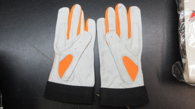 Load image into Gallery viewer, Mighty Grip Batting Gloves - Size Youth XL
