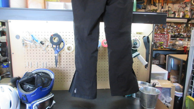 Load image into Gallery viewer, Used Dare2B Winter Snow Pants - Size 24&quot;
