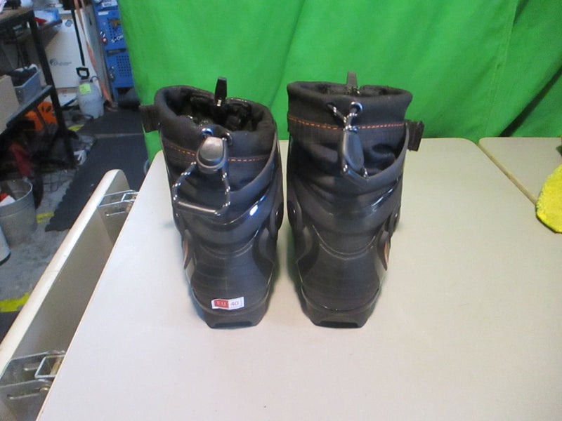Load image into Gallery viewer, Used Rossignol H-5 OT FW NNN Cross Country Ski Boots Size 40
