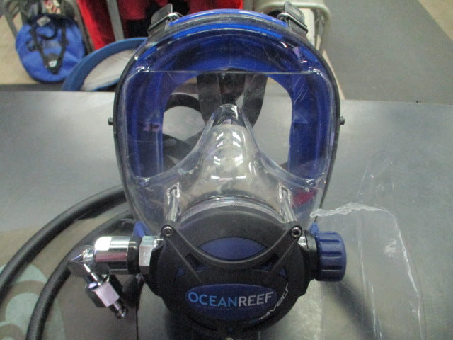 Load image into Gallery viewer, Used Ocean Reef G. Divers IDM Mask in Cobalt with Bag and Extra HP Cables
