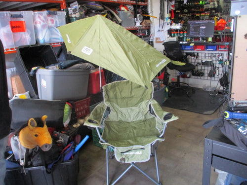 Used SKLZ Sport Brella Deluxe Chair w/ Clip-On Sun Shade