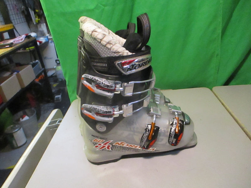 Load image into Gallery viewer, Used Nordica Hot Rod 60 Size Junior 20.5 Downhill Ski Boots
