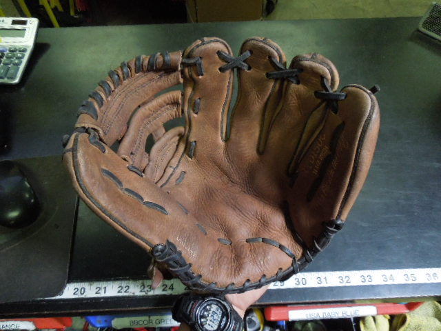 Load image into Gallery viewer, Used Rawlings RTD150C RHT 11.5" Ready to Deploy Baseball Glove
