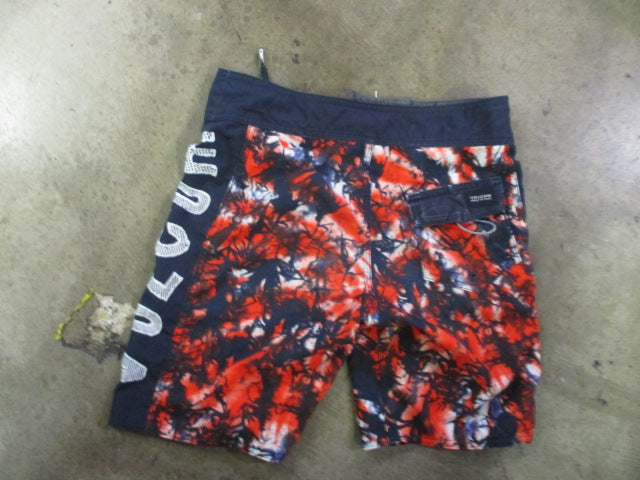 Load image into Gallery viewer, Used Volcom Swim Trunks Size 24
