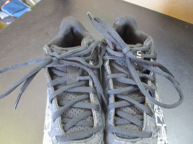 Load image into Gallery viewer, Used Under Armour Blur Smoke Football Cleats - Size Youth 1.5
