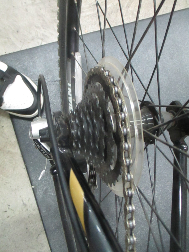 Load image into Gallery viewer, Used Giant Sedona DX 26&quot; 24 Speed Mountain Bike
