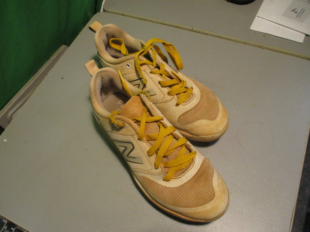 Load image into Gallery viewer, Used New Balance Size 7 Metal Cleats
