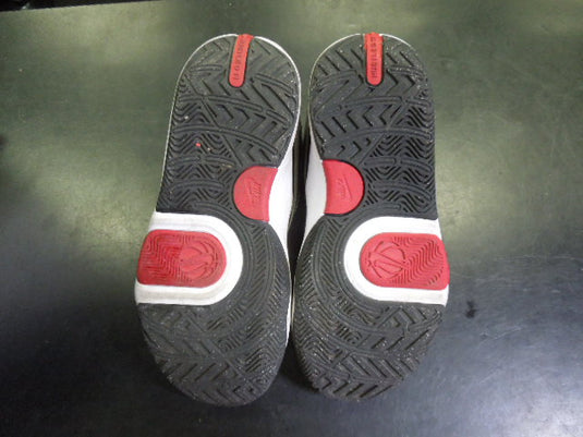 Used Nike Team Hustle D 11 Basketball Shoes Size 2Y