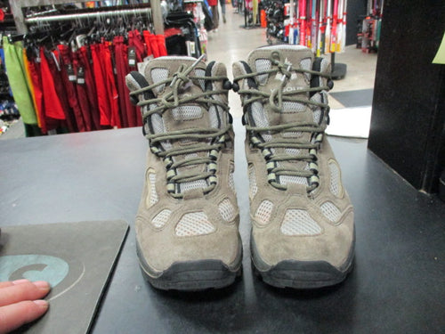 Used Vasque Waterproof Size 4 Hiking Boots