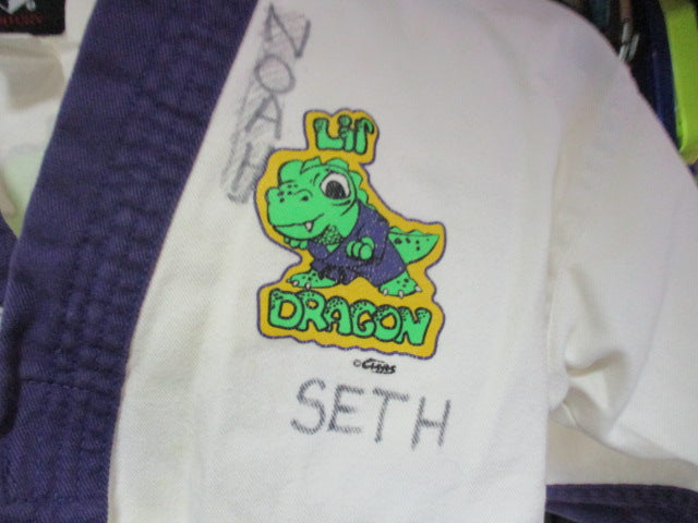 Load image into Gallery viewer, Used Century Lil Dragon Karate Gi 00
