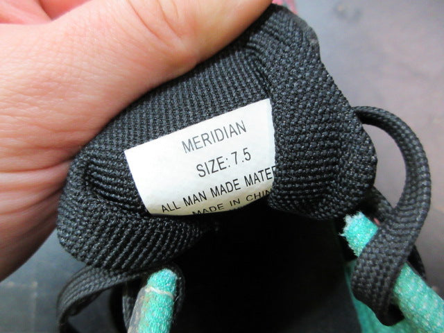 Load image into Gallery viewer, Used Riddell Meridian TPU Women's Flag Football Cleats - Size 7.5
